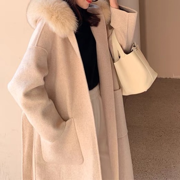 Jackets & Blazers - Luxury Double-Faced 100% Wool Coat with Fox Fur Collar